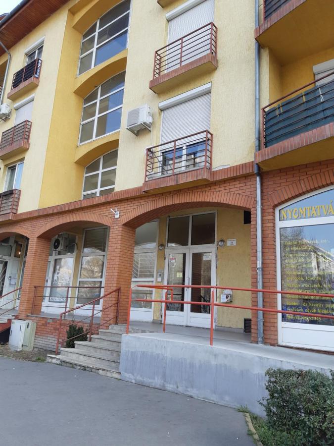Kossuth Apartman ブダペスト エクステリア 写真